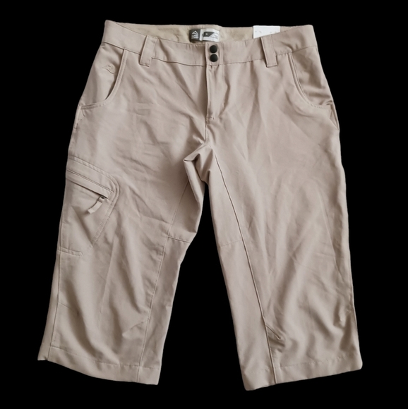NWOT Women's Alpine Design Shorts (10) - Picture 1 of 5